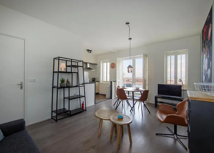 Apartment Seapoint - Sea View *